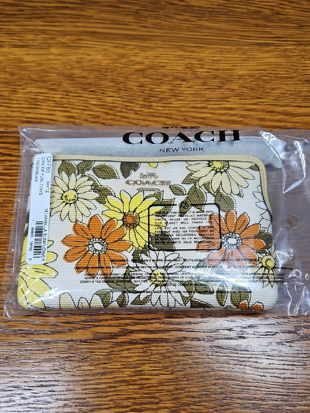 Coach Corner Zip Wristlet With Floral Print - Picture 2 of 4